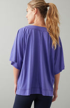 Fit Seamed V-Neck Tee