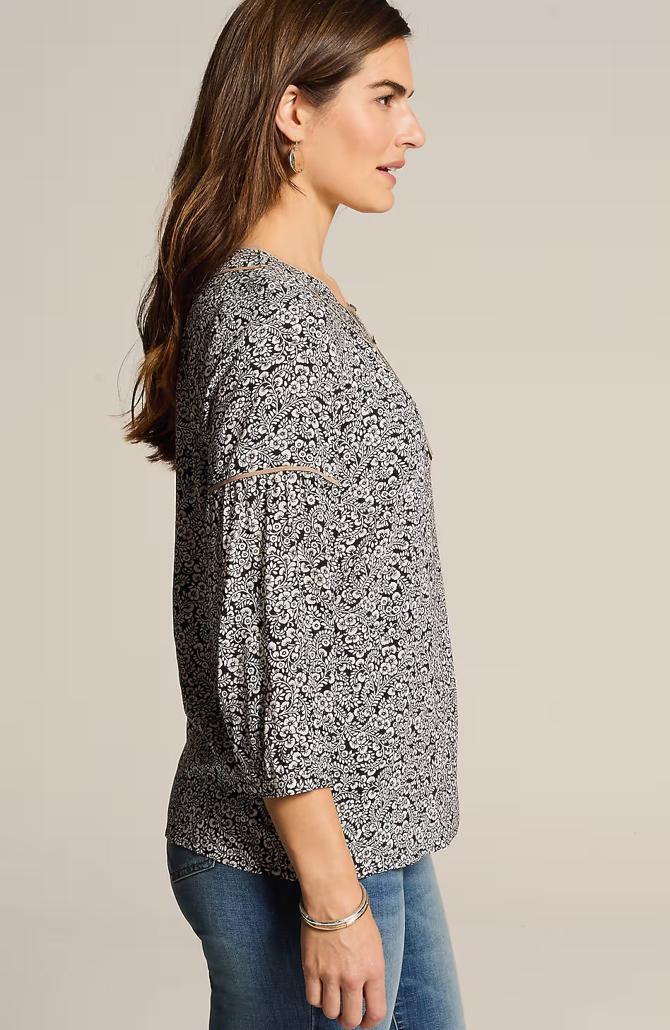 Pipe-Trimmed Printed Popover