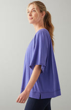 Fit Seamed V-Neck Tee