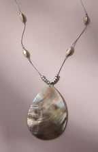 Black Lip Shell Pendant Necklace