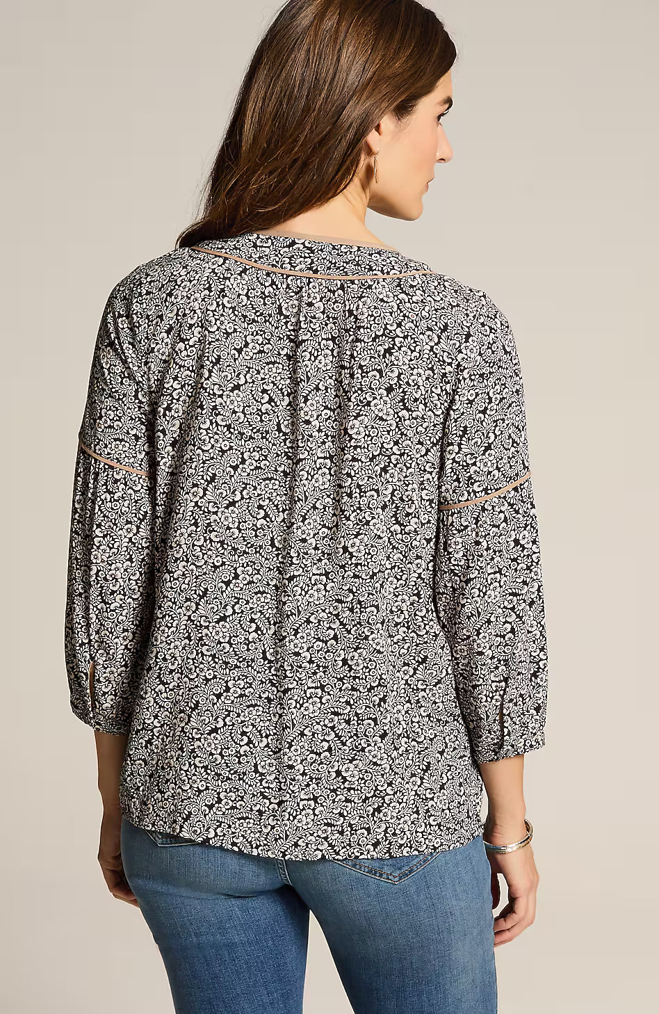 Pipe-Trimmed Printed Popover