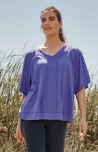 Fit Seamed V-Neck Tee